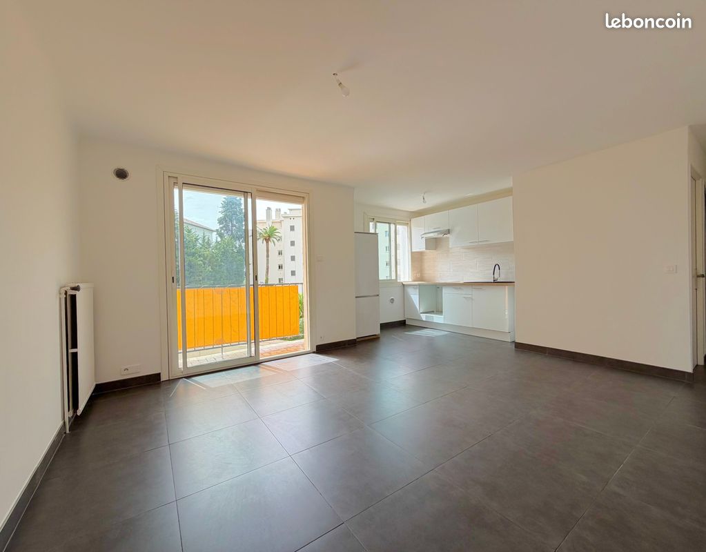 Appartement 3 pièces 56 m² · à Cannes · 56 m² · 219 000 €