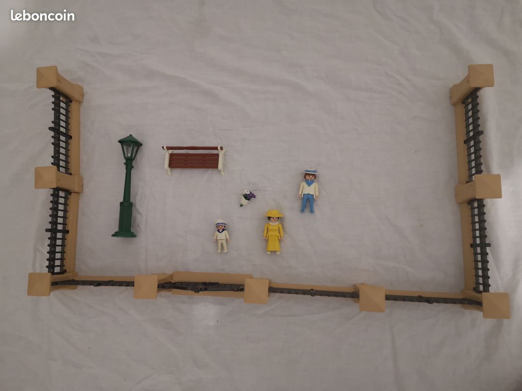 Très bon état - Playmobil - Villa Belle Époque 5305 + clôture 5360 (image 17)