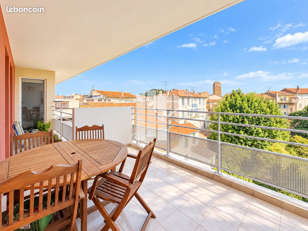 Appartement 5 pièces 142 m² · à Saint-Raphaël · 142 m² · 800 000 €
