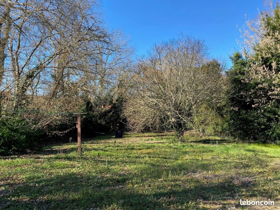 Terrain 800 m² Audenge · 265 000 €
