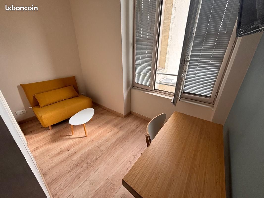 Appartement 1 pièce 10 m² · à Périgueux · 10 m² · 330 €