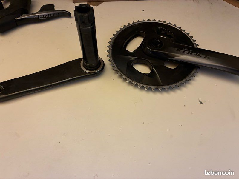 SRAM Force 2x AXS Crankset 48-35T MY24 172,5 mm au meilleur prix sur