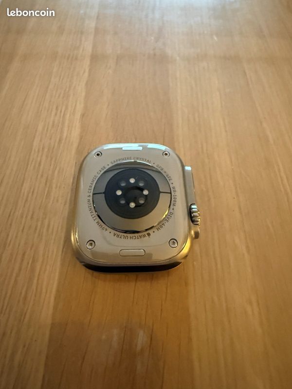 Apple Watch Ultra Titane 49mm boucle alpine vert foncé (image 7)