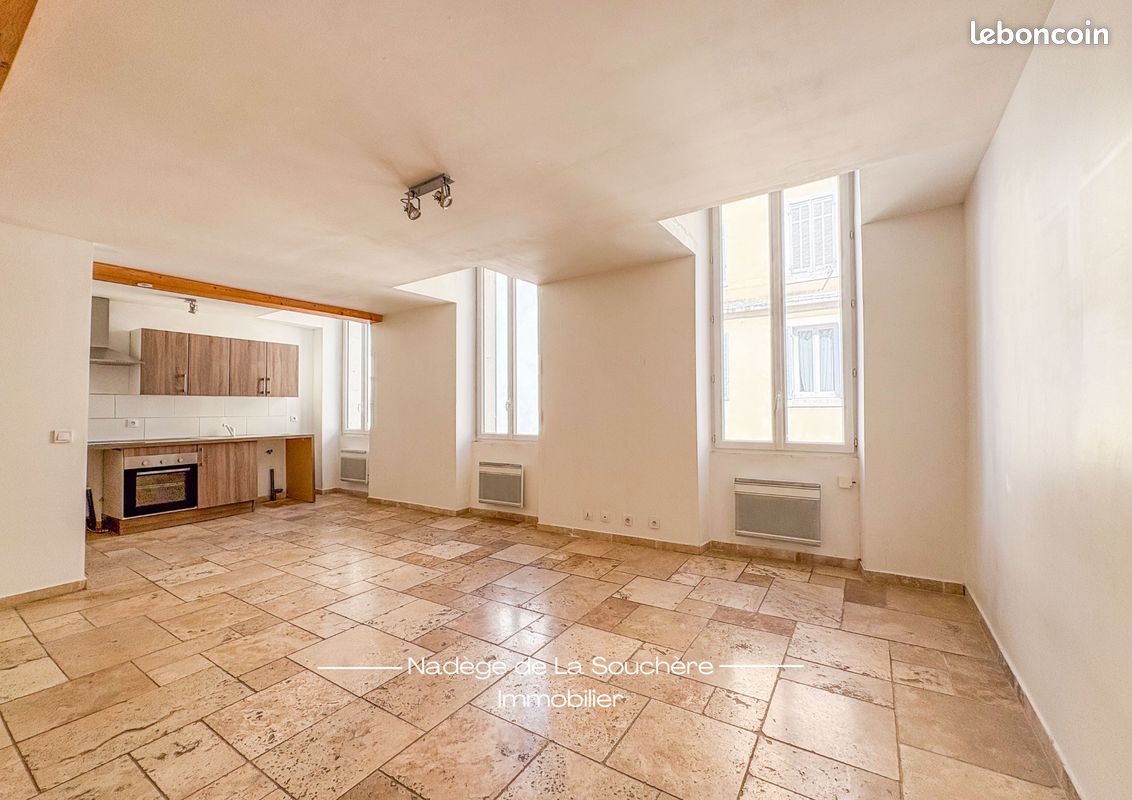 Appartement 2 pièces 80 m² · à Marseille · 80 m² · 215 000 €