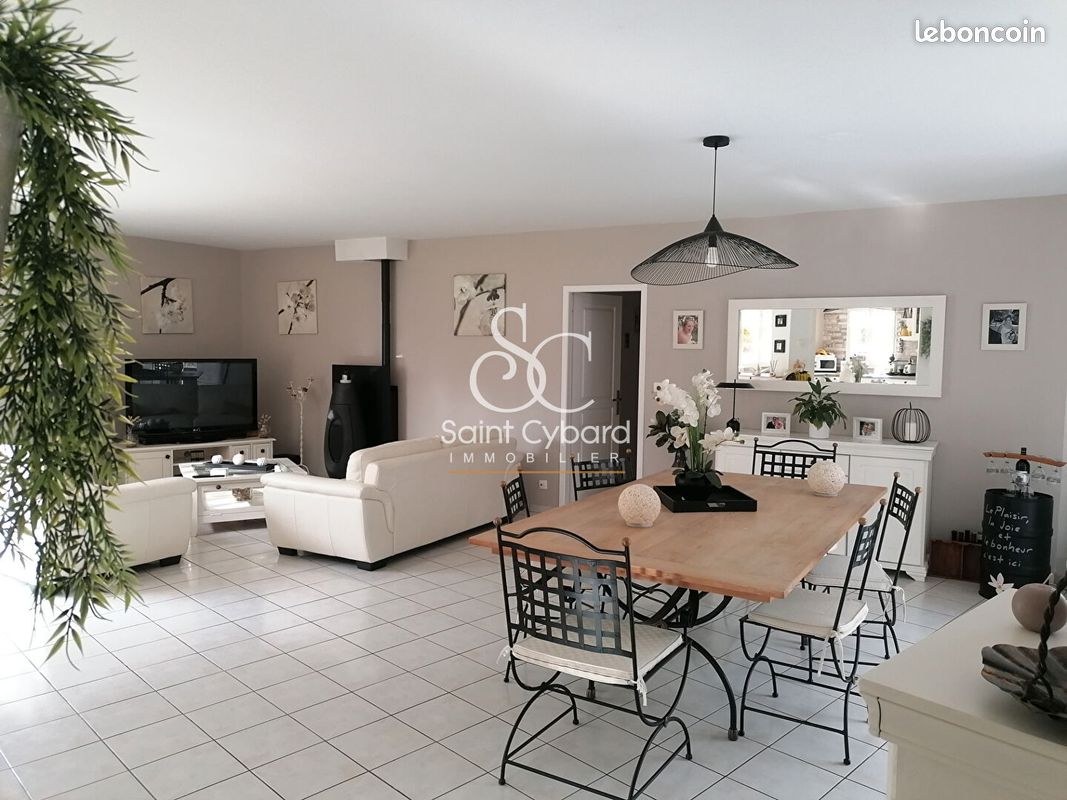 Villa 4 pièces 122 m² - Saint-Yrieix-sur-Charente 16710 (image principale 3)