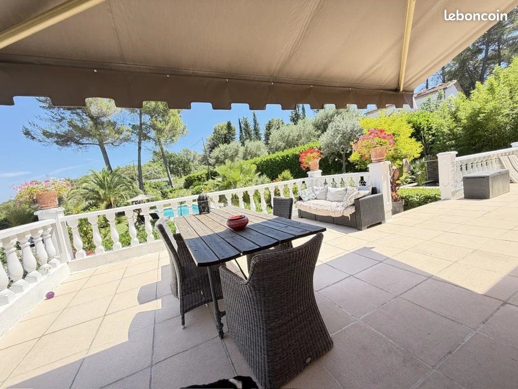 Maison 6 pièces 189 m² · à Peymeinade · 189 m² · 725 000 €