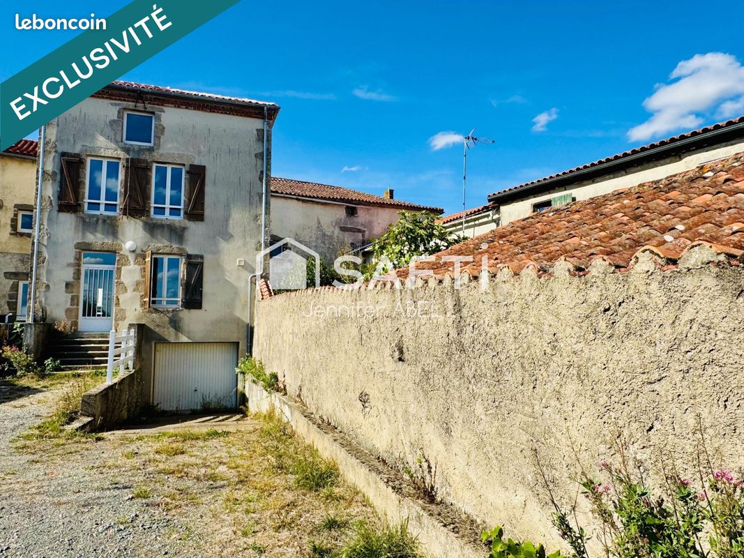 Maison 6 pièces 134 m² · à La Chapelle-Saint-Laurent · 134 m² · 132 000 €