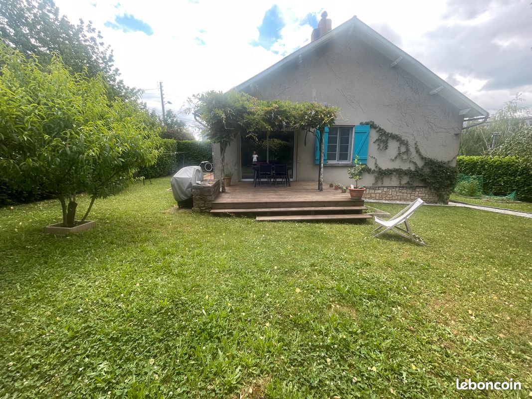 Maison 5 pièces 130 m² · à Figeac · 130 m² · 264 000 €