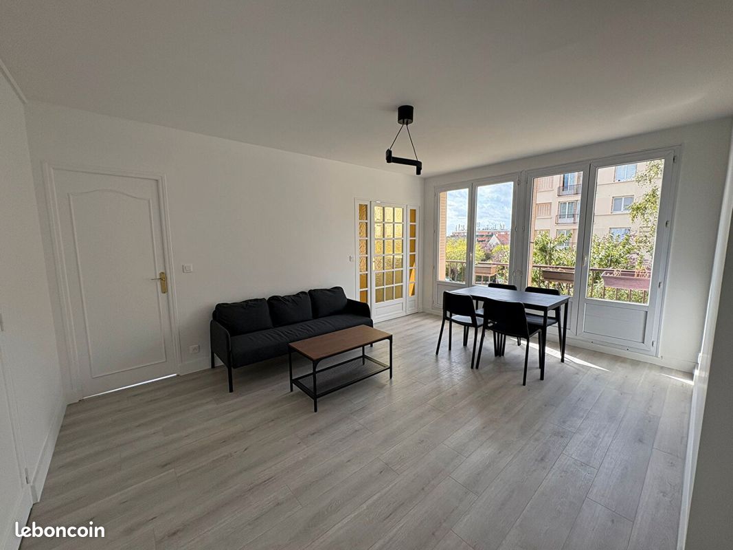 Appartement 4 pièces 68 m² · à Viry-Châtillon · 68 m² · 989 €/mois