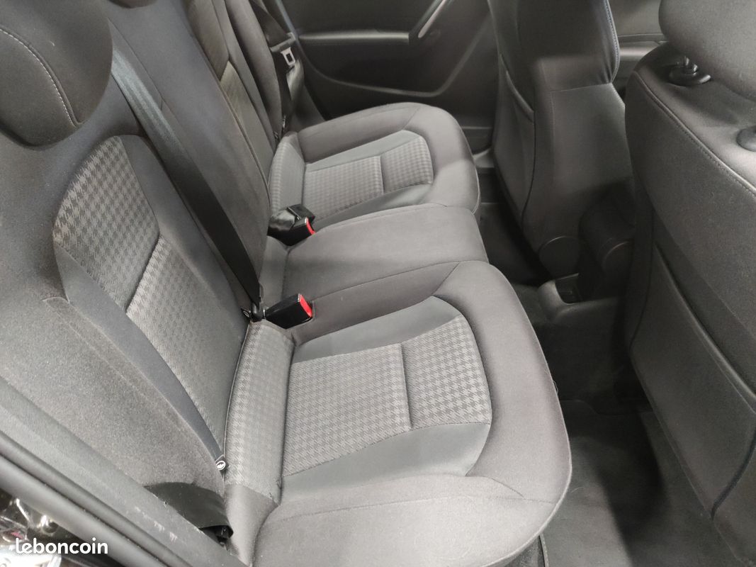 AUDI A1 SPORTBACK 1.4 TFSI 122 Ambition (image 18)