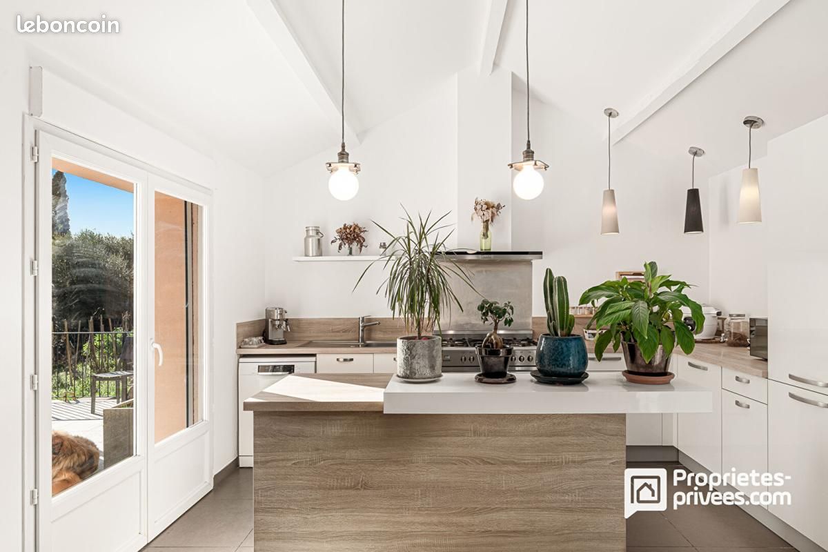 Maison 5 pièces 114 m² · à Peymeinade · 114 m² · 575 000 €