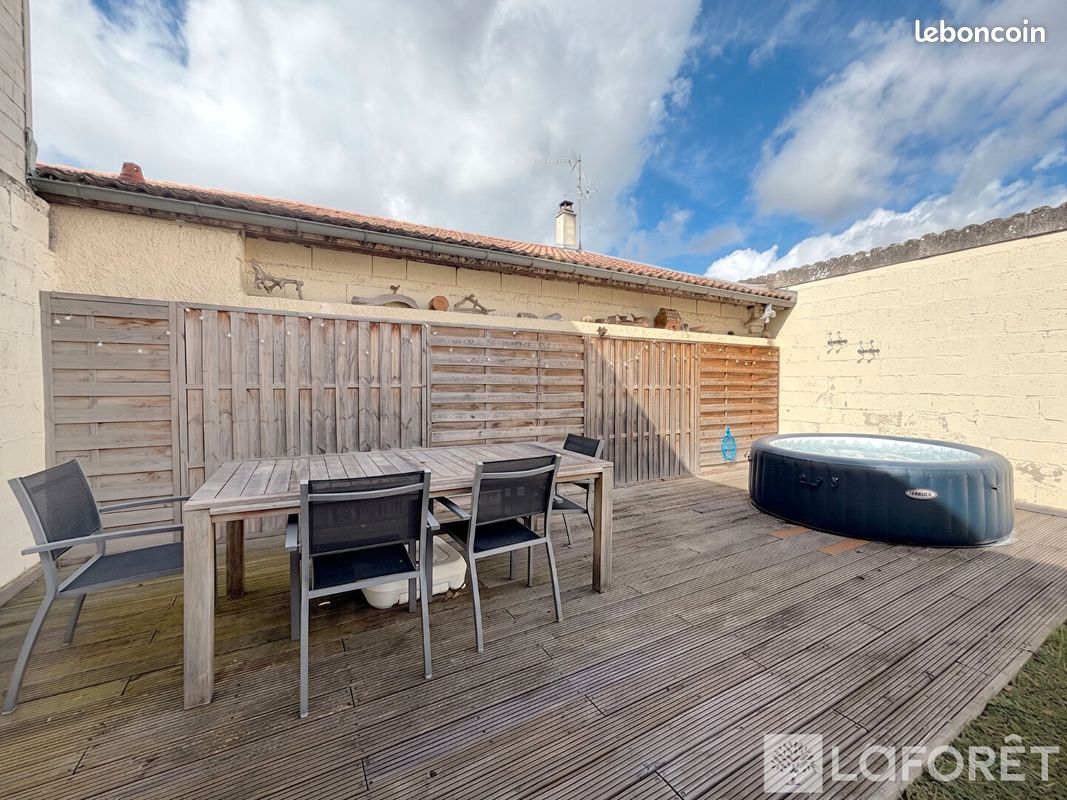 Maison 8 pièces 168 m² · à Reims · 168 m² · 399 900 €