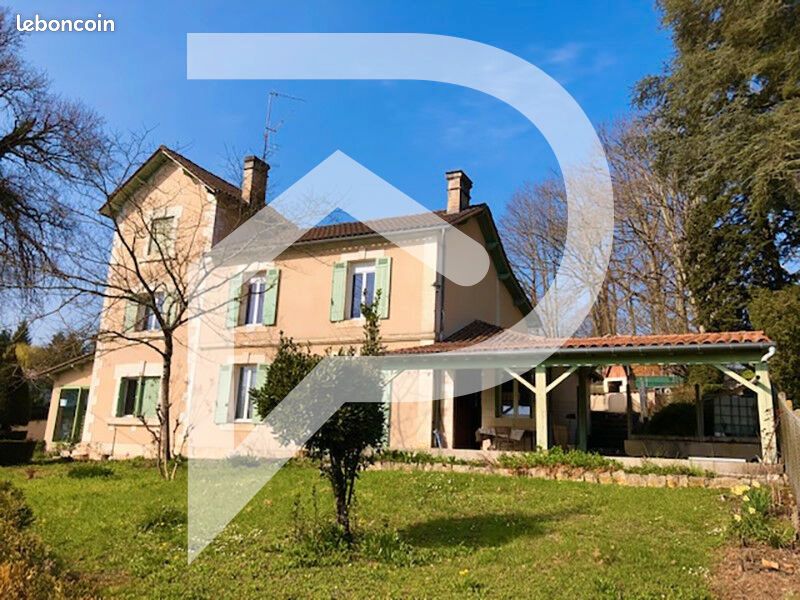 Maison 8 pièces 154 m² · à Ribérac · 154 m² · 171 200 €