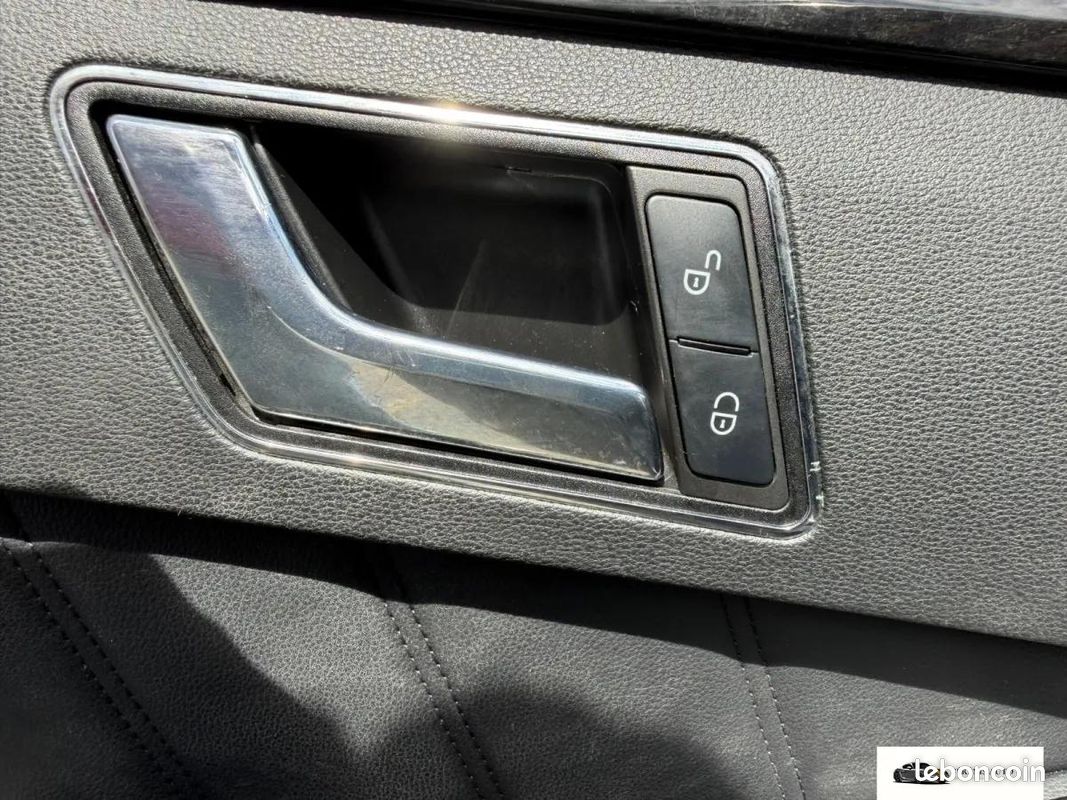 Mercedes Classe E 3.0 350 CDI 230 AVANTGARDE EXECUTIVE 7G-TRONIC BVA (image 26)