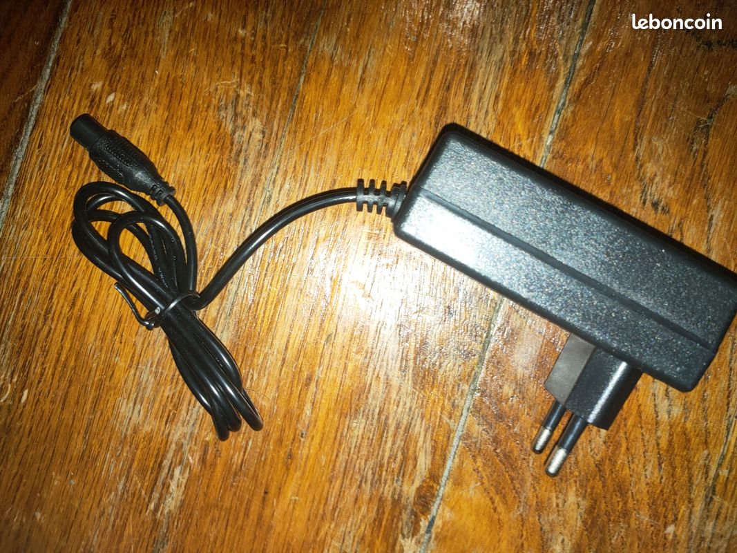 Chargeur hoverboard (image 1)