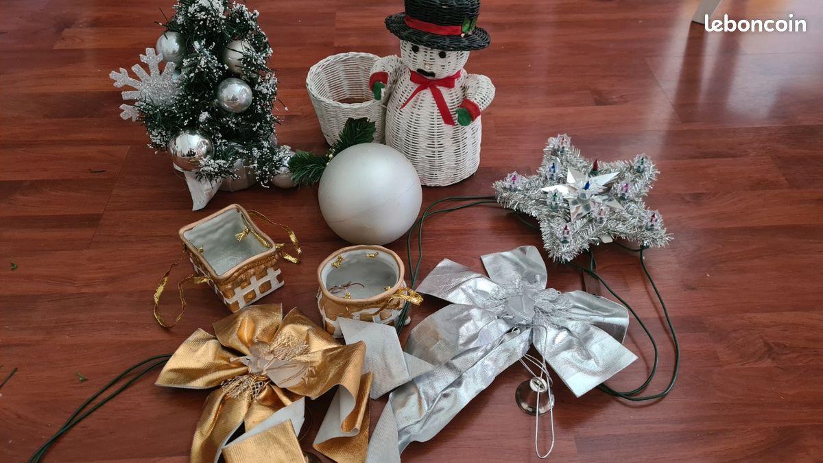 Huryfox Lot de 33 décorations de fête de Noël avec pompons en papier à suspendre pour Halloween, jardin, intérieur