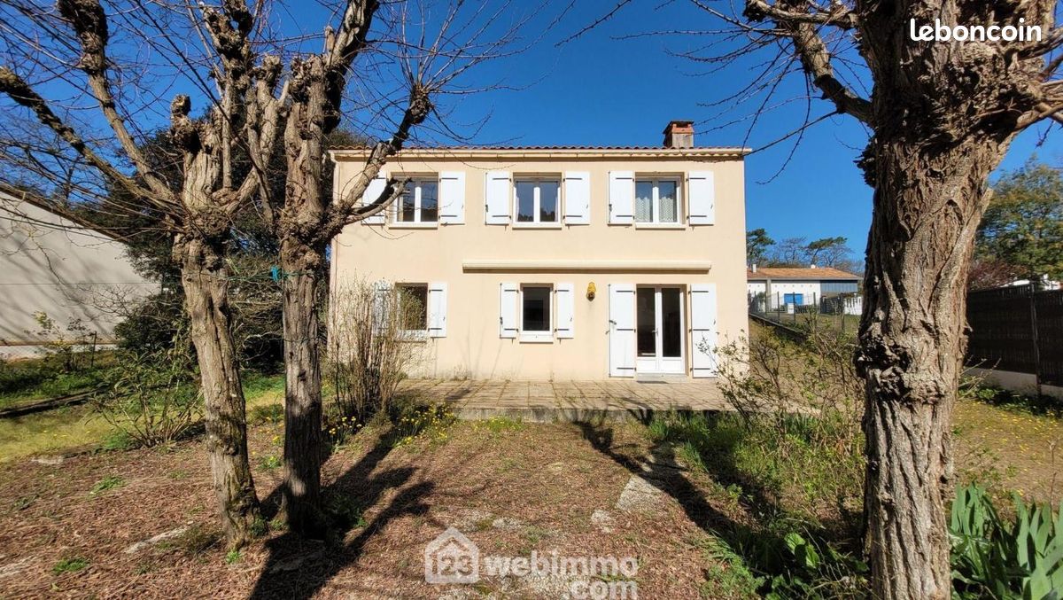 Maison 6 pièces 118 m² · à Longeville-sur-Mer · 118 m² · 328 400 €