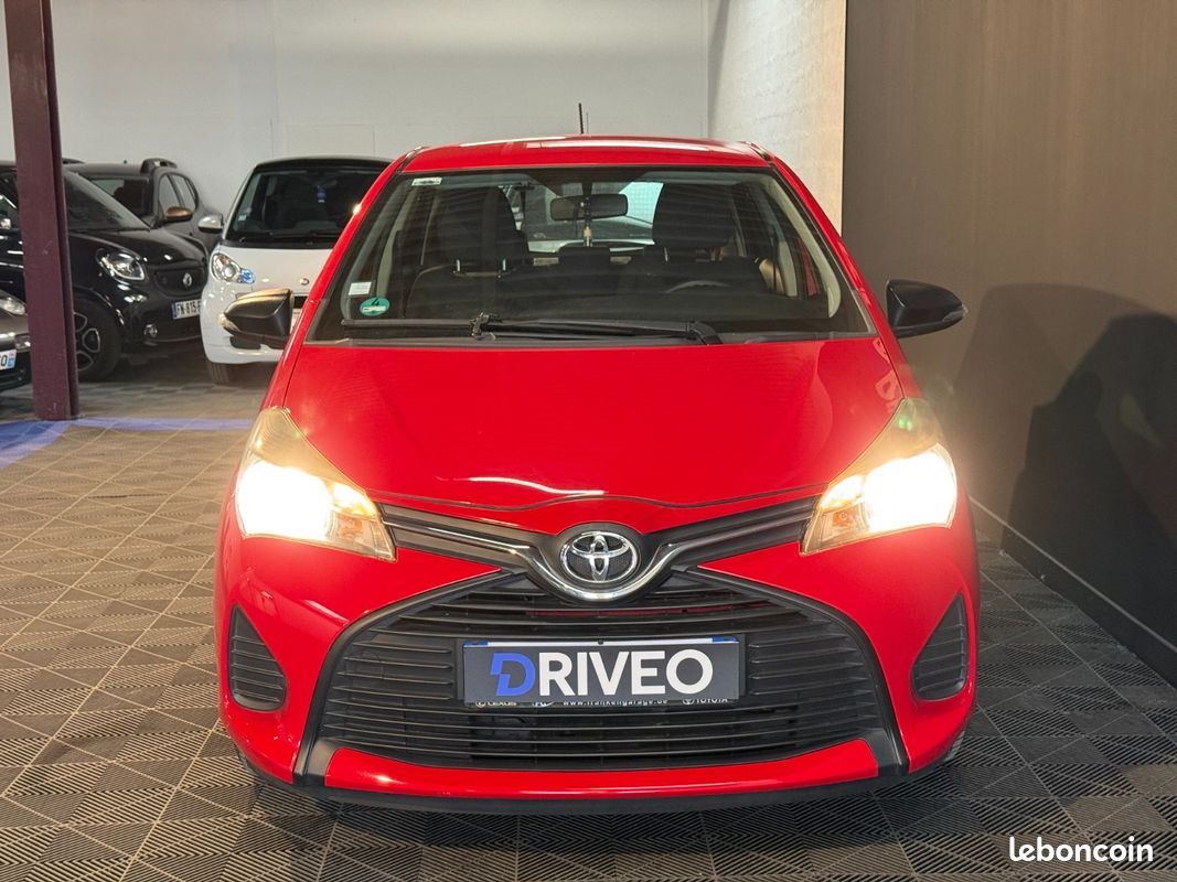 TOYOTA YARIS LCA2 69cH ACTIVE / 2EME MAIN / SUIVI COMPLET / COMMANDES AU VOLANT / CLIM (image 8)