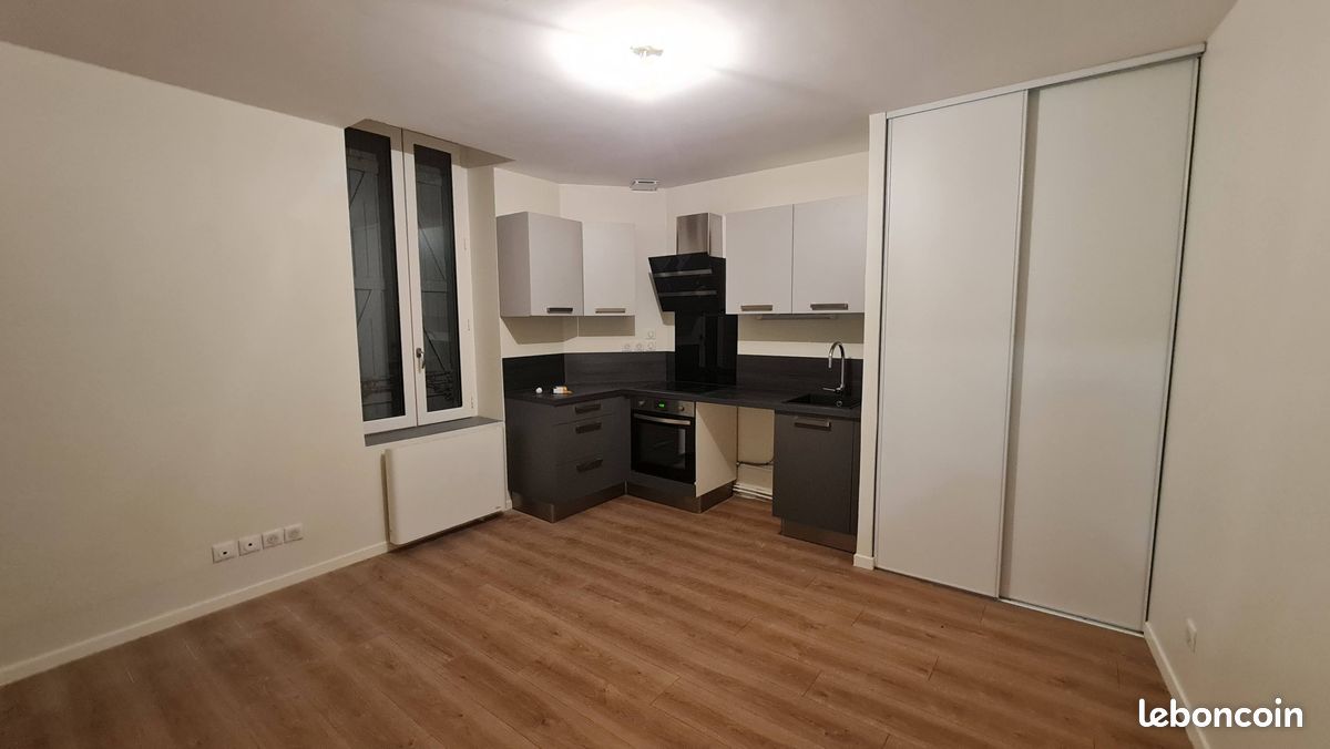 Appartement 2 pièces 30 m² · à Riom · 30 m² · 475 €/mois