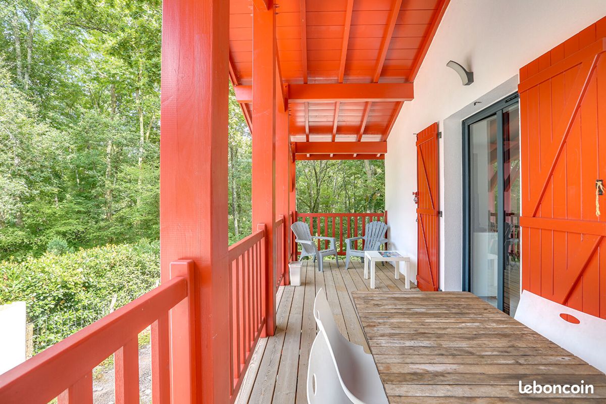 Propriété 8 pièces 198 m² - Bassussarry 64200 (image principale 13)