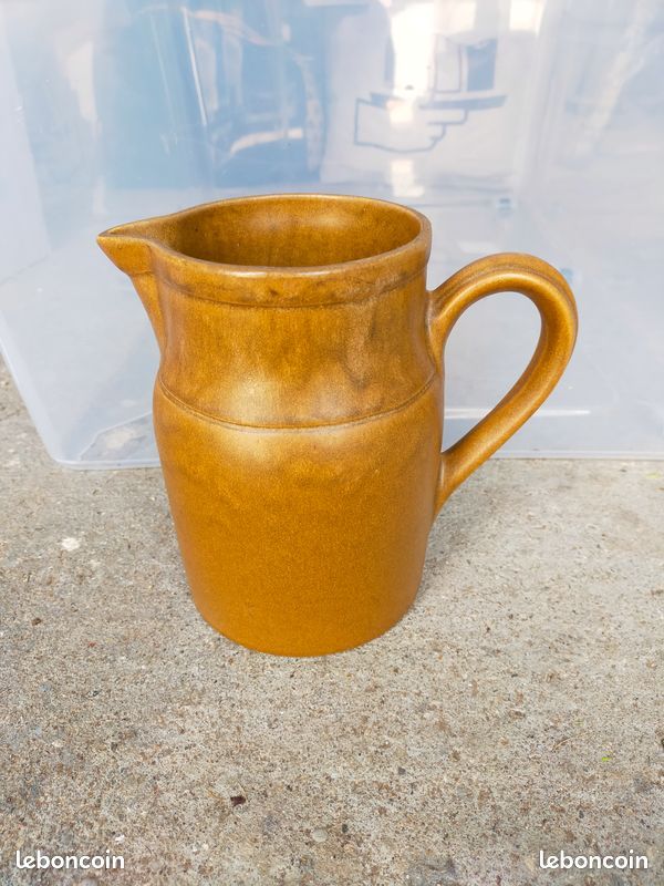 Pichet / carafe en grès, Digoin (image 1)