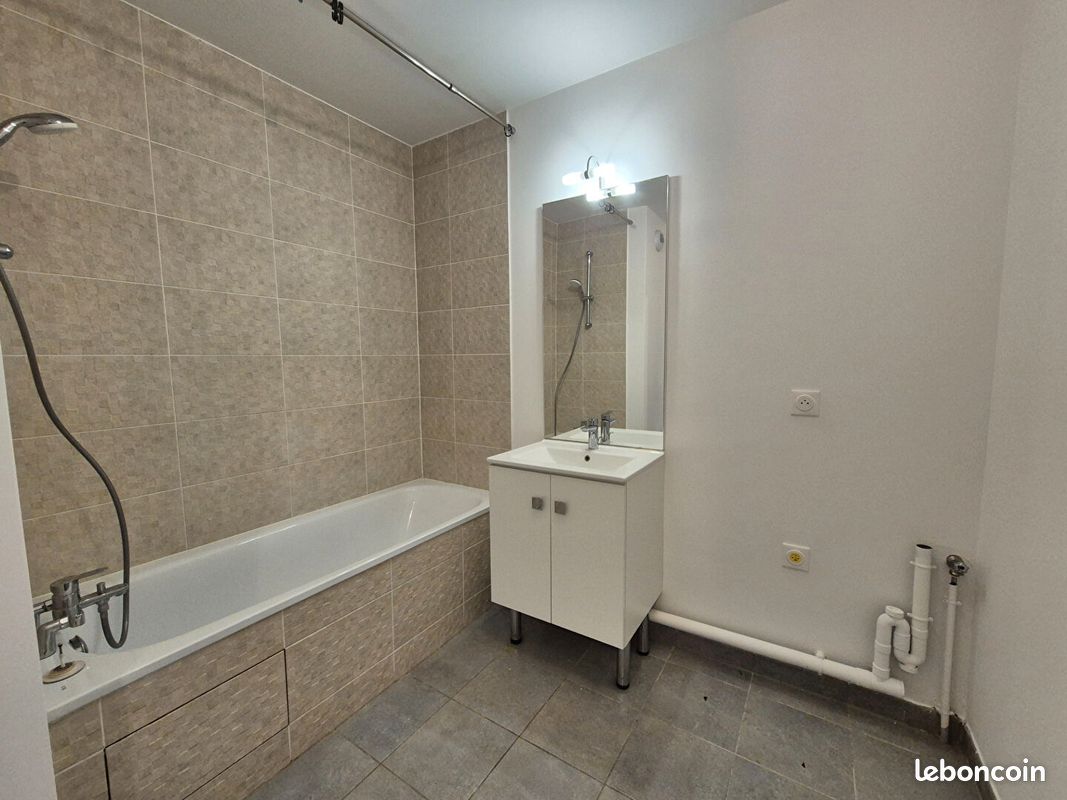 Appartement a louer melun - 3 pièce(s) - 64 m2 - Surfyn