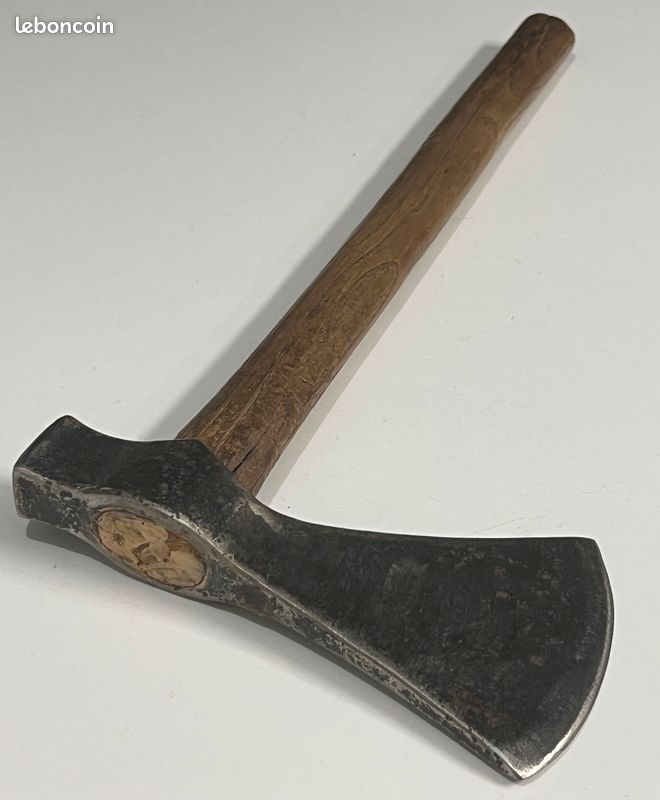OUTIL ANCIEN 2 Hache Fer Forgée BRET 1900 Bûcheron Charpentier Old Tool Axe 19e EUR 19,99 - FR