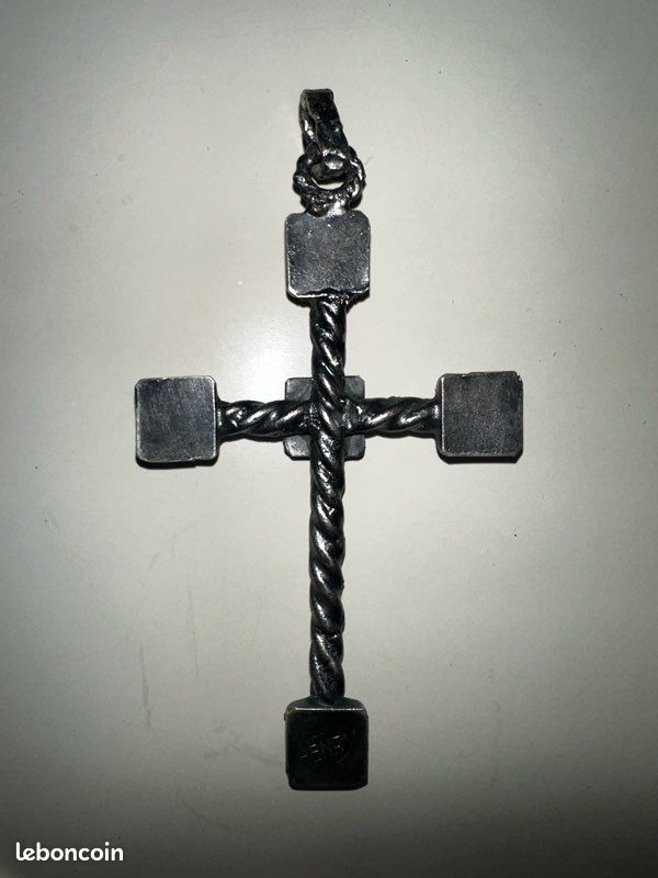 Collier Pendentif Crucifix Style Byzantin Henry Perichon, Doré Et Cabochons De Verre, Occasion