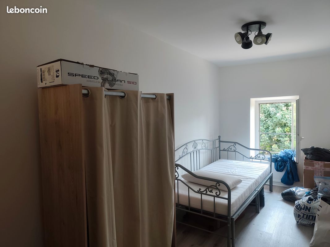 Appartement 1 pièce 20 m² · à Crécy-la-Chapelle · 20 m² · 590 €
