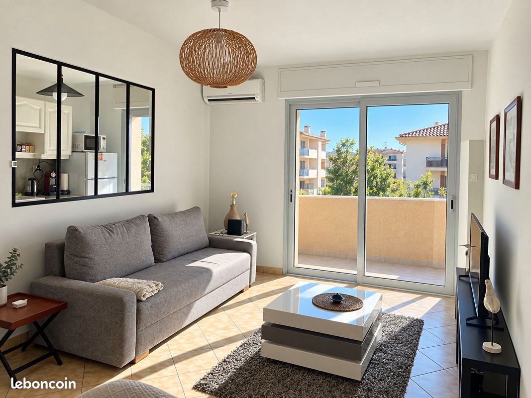 Appartement 3 pièces 65 m² · à Sanary-sur-Mer · 65 m² · 1 400 €/mois