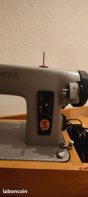 Machine à coudre Singer 198 Vintage (image 1)