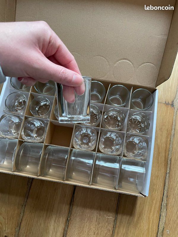 Lot de verres neufs (image 5)
