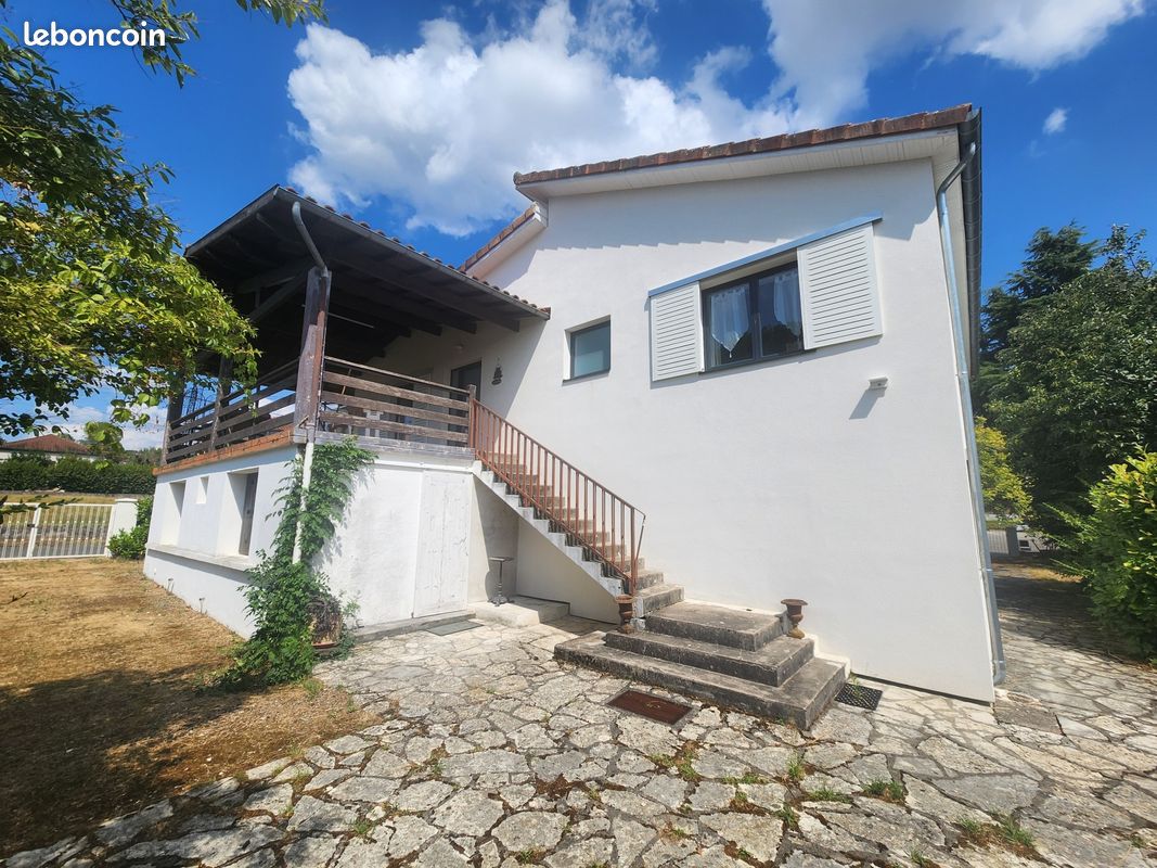 Maison 6 pièces 167 m² · à Puy-l'Évêque · 167 m² · 320 000 €