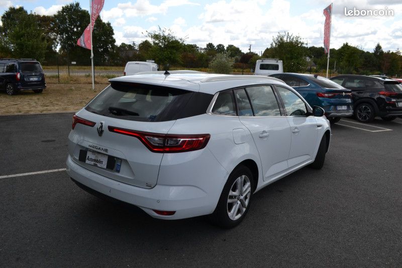 Renault MEGANE IV ESTATE 1.5 DCI 110CH ENERGY BUSINESS EDC (image 4)