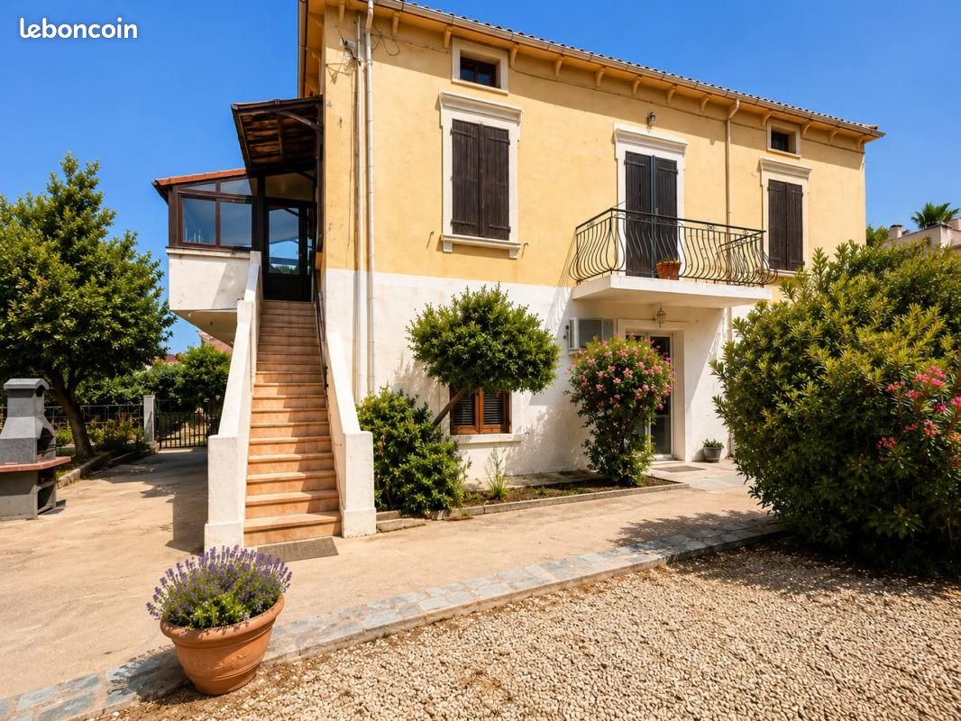Maison 8 pièces 208 m² · à L'Île-Rousse · 208 m² · 1 150 000 €