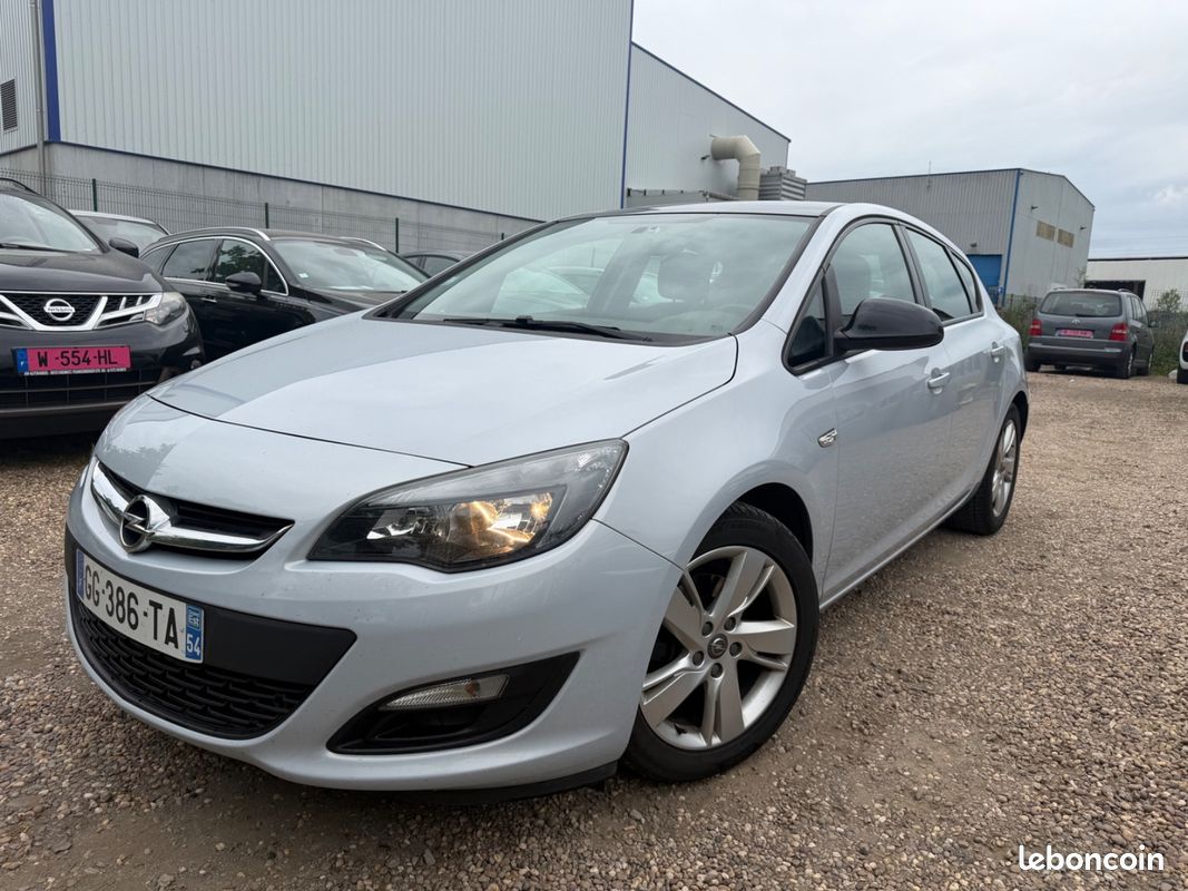 Opel Astra 1.7 CDTI 110 Cosmo (image 3)