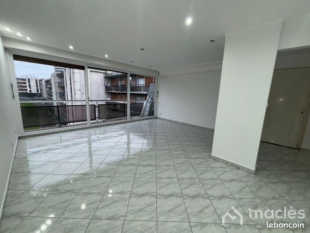 Appartement 4 pièces 77 m²
