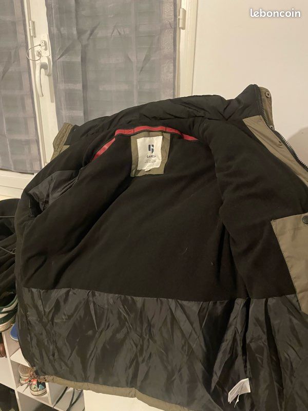 Vends doudoune neuve (image 2)