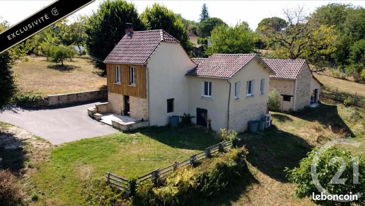 Maison 6 pièces 164 m² · à Sarlat-la-Canéda · 164 m² · 270 000 €
