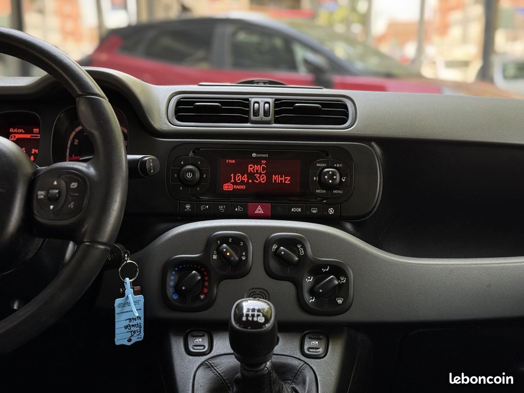 Fiat PANDA 4X4 0.9 8V TWINAIR 85CH S&S 4X4 EURO6D (image 15)