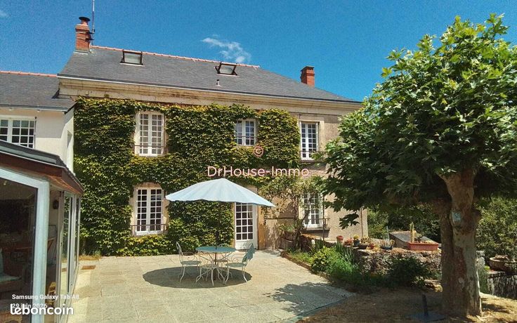 Propriété 8 pièces 260 m²