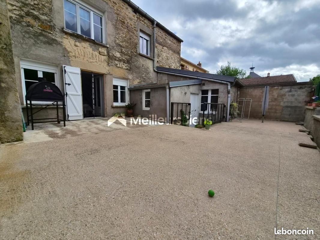 Maison 5 pièces 145 m² · à Chalindrey · 145 m² · 140 000 €