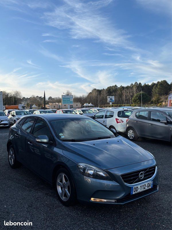 VOLVO V40 II D2 1.6 TDi 115 cv KIT DISTRIBUTION NEUF (image 2)