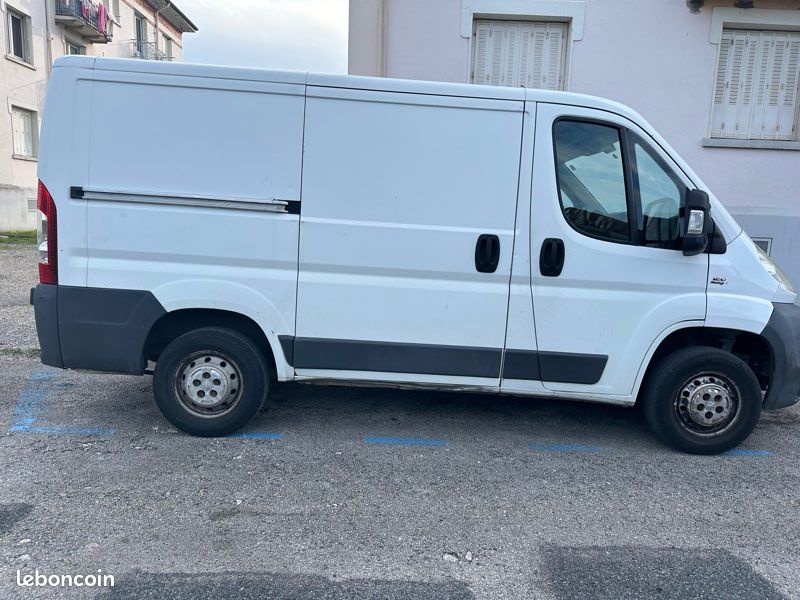 Location camion et son chauffeur (image 1)