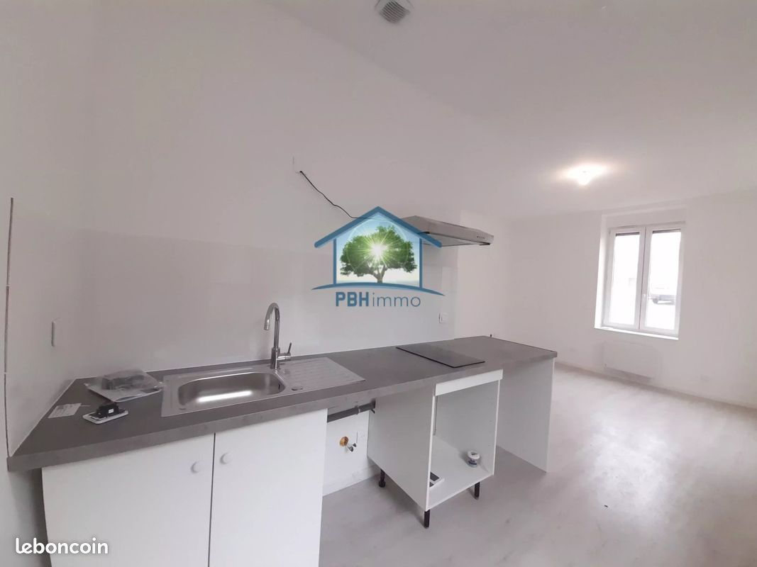 Appartement 1 pièce 27 m² · à Eygurande · 27 m² · 450 €