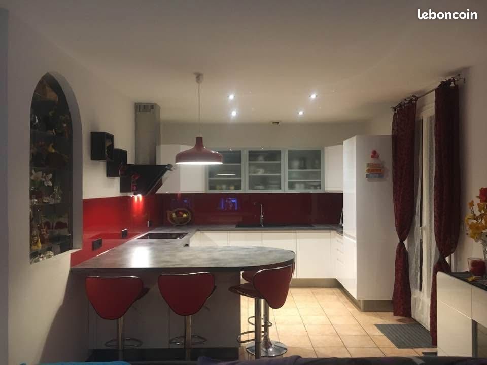 Maison 5 pièces 116 m² · à Champcueil · 116 m² · 329 500 €