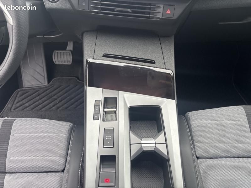 Opel Grandland 1.2 Turbo Hybrid 145ch GS e-DCT6 (image 16)