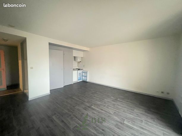 Studio 1 pièce 30 m²
