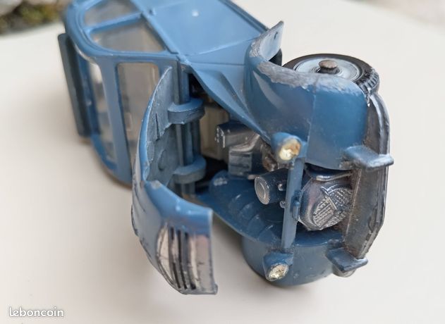 Modellino Dan Toys Citro&euml;n 2CV Bleu P&eacute;trole Con Capote Blu Scura - Ref Dan-75 - Collezione