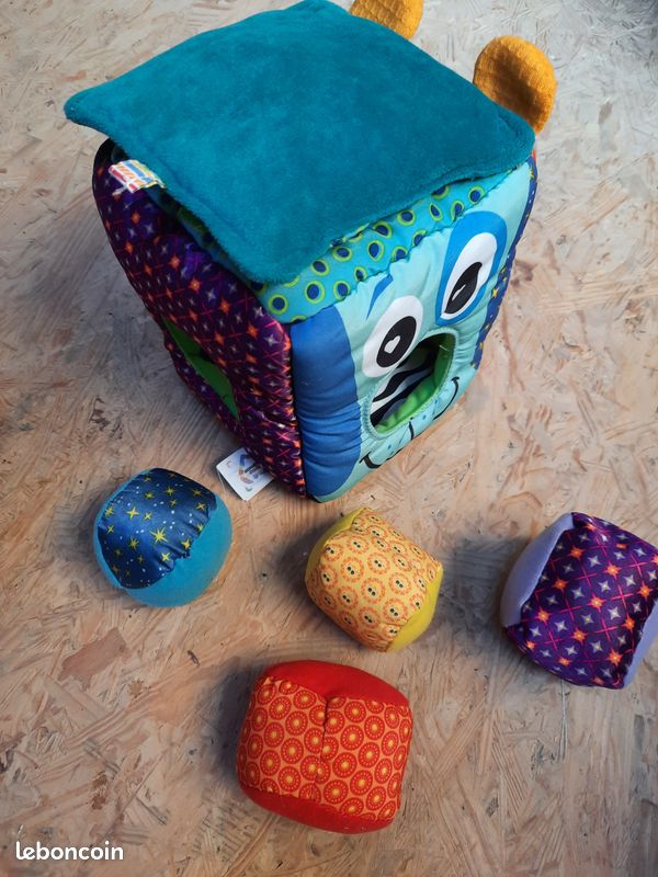 Cube mousse (image 1)